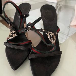 Vintage Gucci heeled sandals